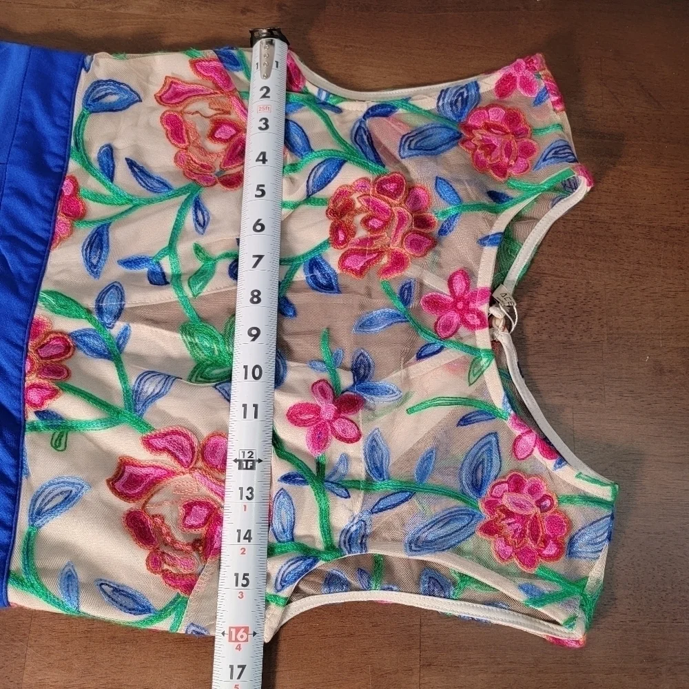 NEW Acevog Floral Embroidered Semi sheer Dress Open Back Size Medium